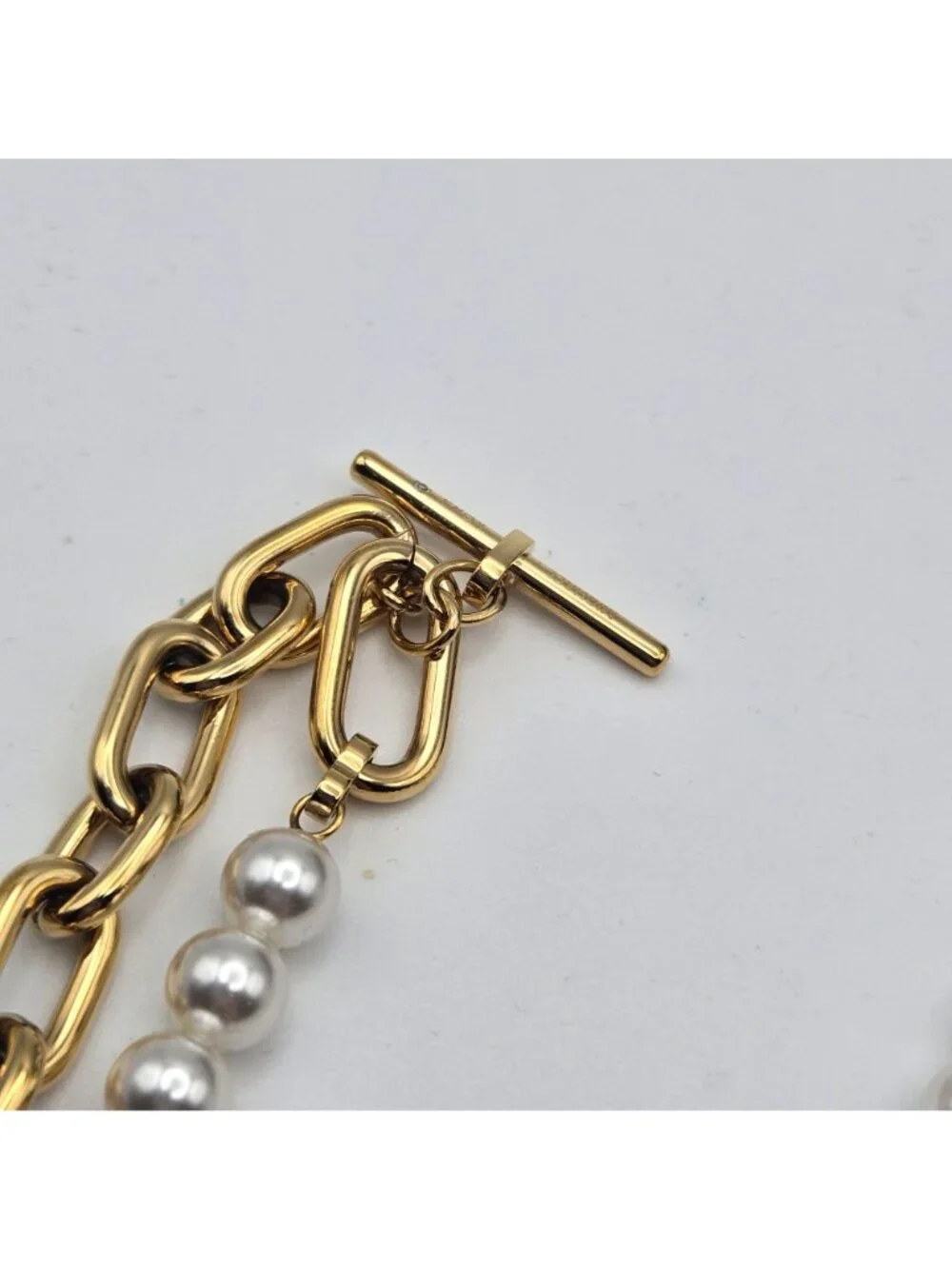 Michael Kors Gold Chain & Faux Pearl Necklace With Toggle Closure